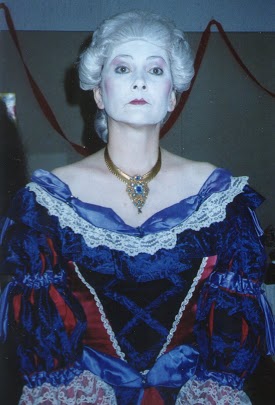 A Tale of Two Cities Western004